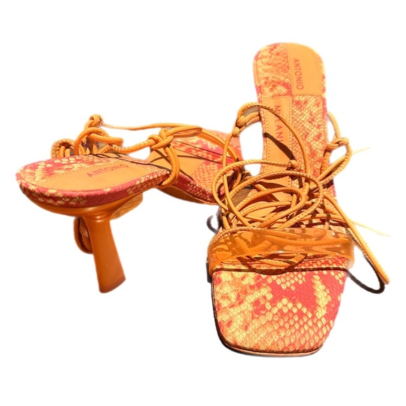 Antonio Melani heels pail orange tie up heel
bLACK FRIDAY DEALS - Picture 3 of 4